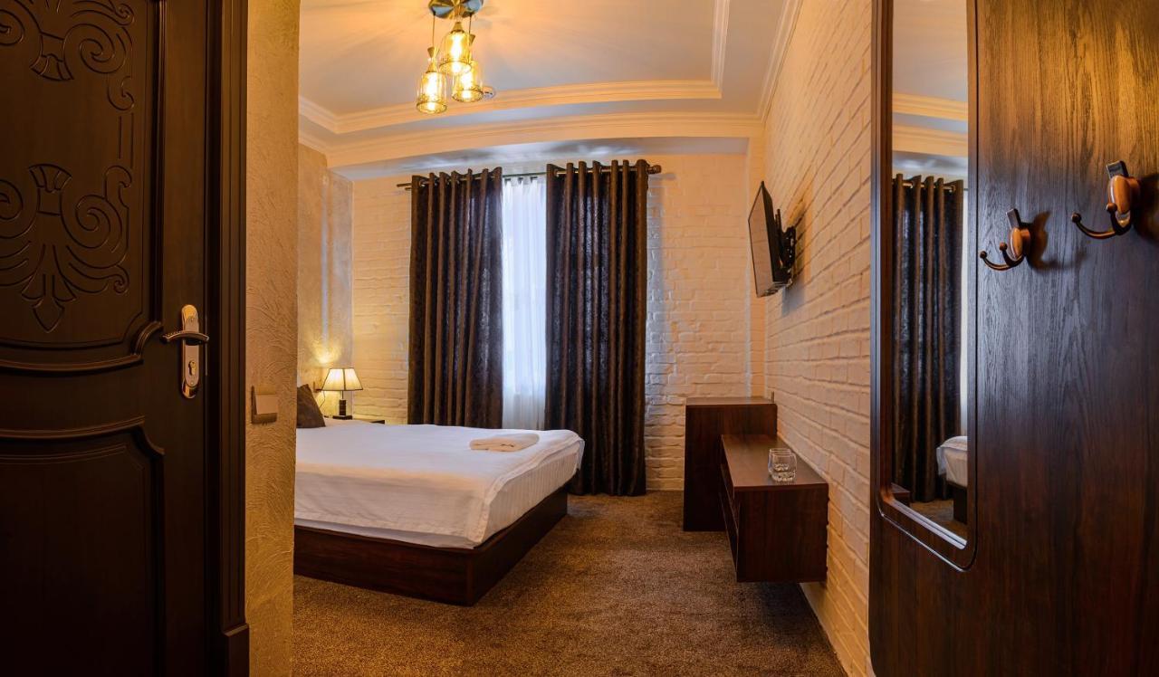 Usman Hotel Samarkand Exterior foto